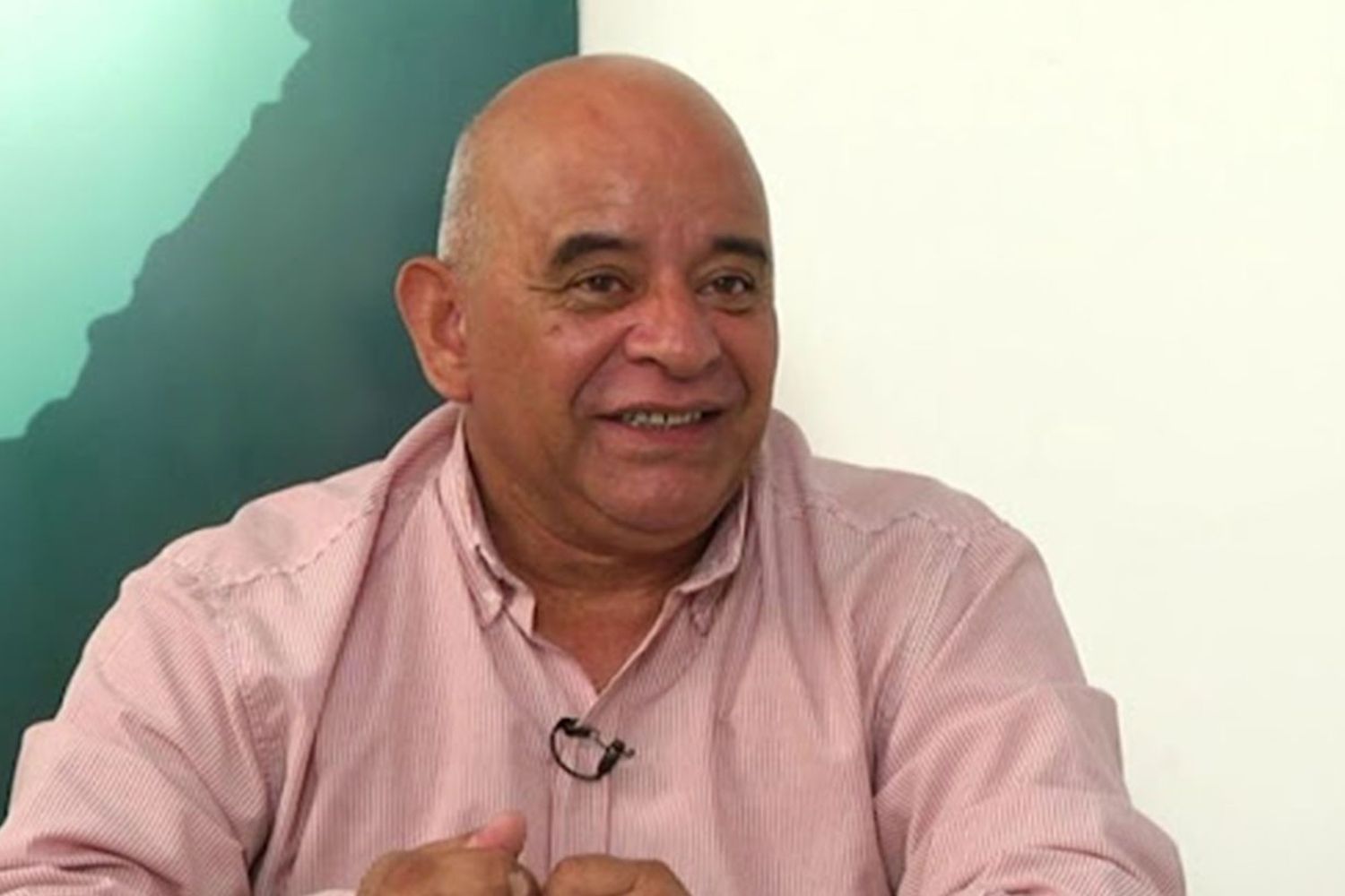 Constantino evitó la intervención de Gilbert y aceptó la licencia del HCD