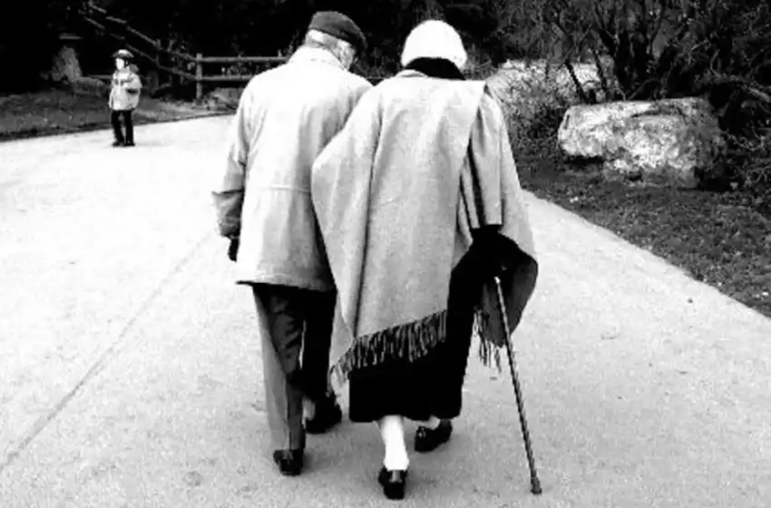 Al andar se hace camino