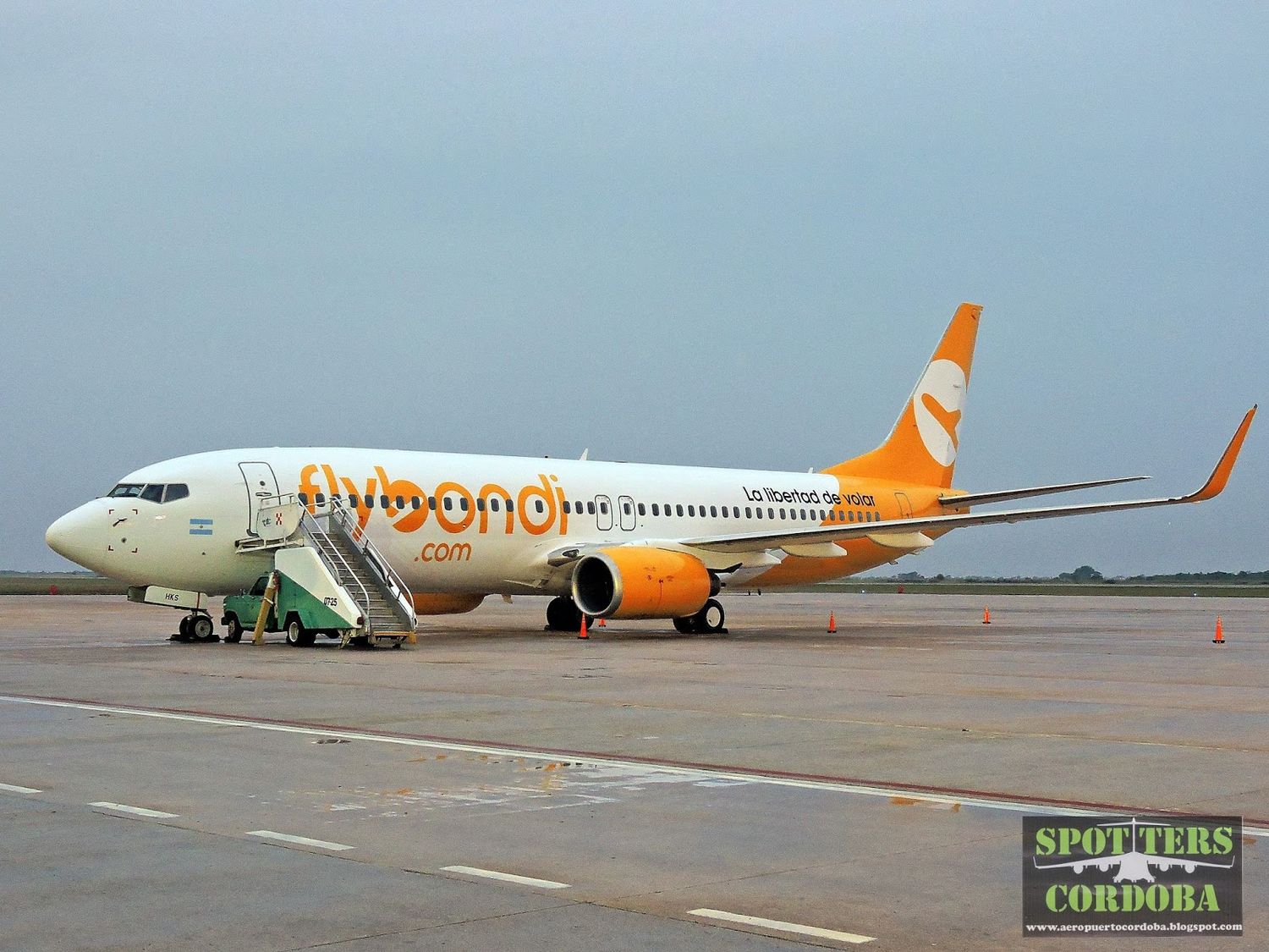 Llegó a la Argentina el primer avión de Flybondi