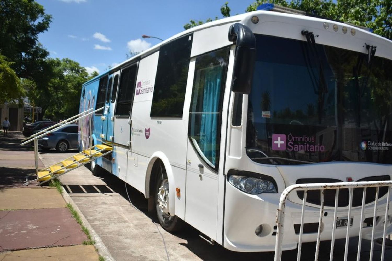 El Ómnibus Sanitario visita el barrio Monseñor Zazpe