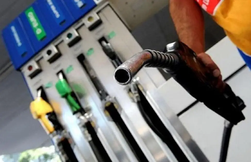 El Gobierno oficializó un nuevo aumento en los impuestos a los combustibles que impactará en febrero