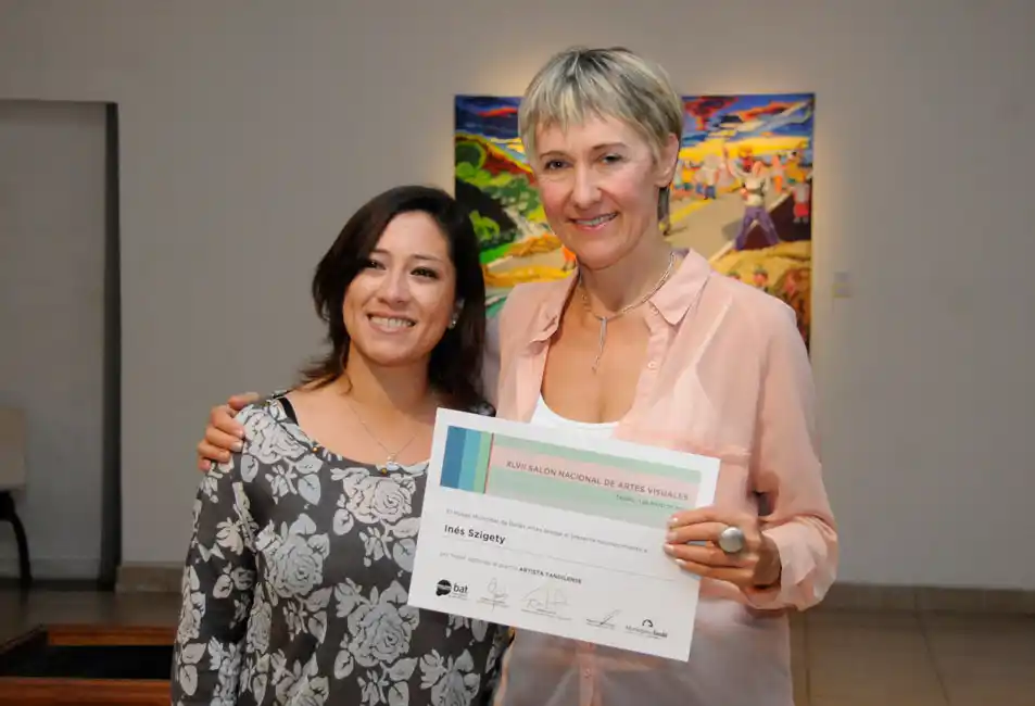 Inés Szigety recibió el Premio Artista Tandilense 