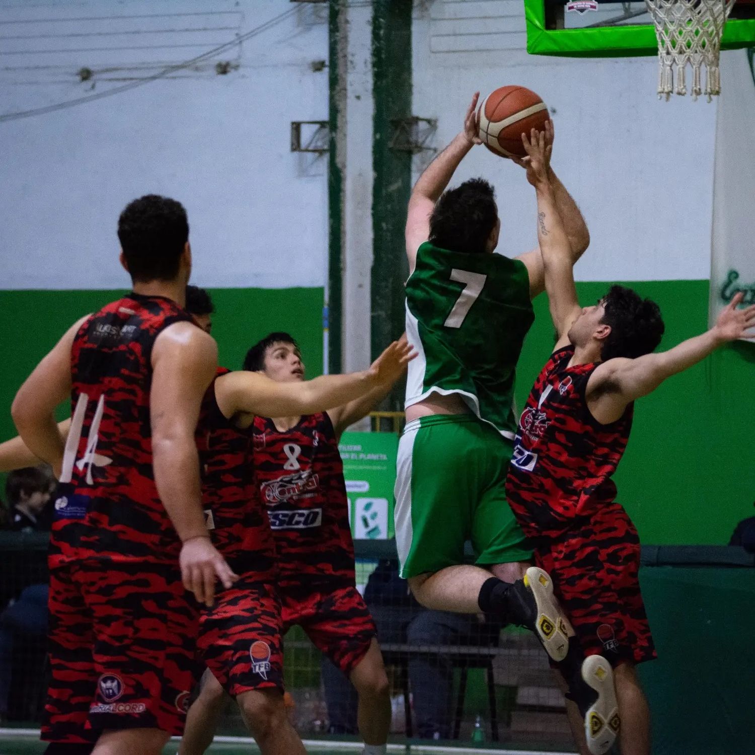 Lo de esta noche por la ABDG suspendido. Centro Bancario se prepara para recibir el jueves por el Prefederal a Sportivo San Salvador, mientras que B.H. viajará a Rosario del Tala para enfrentar a Atlético.