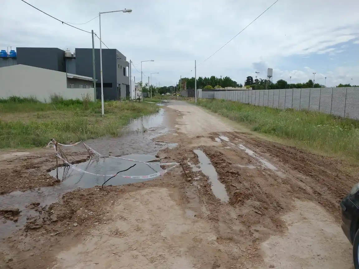 Barrio Mitre y Ciudad Abierta sin agua: “Se rompió un caño madre, y en lugar de arreglarlo pusieron un cartel”