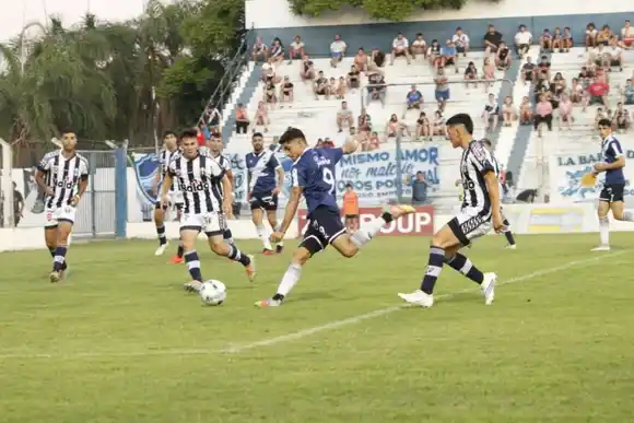 Con lo justo, Ben Hur rescató un empate este domingo