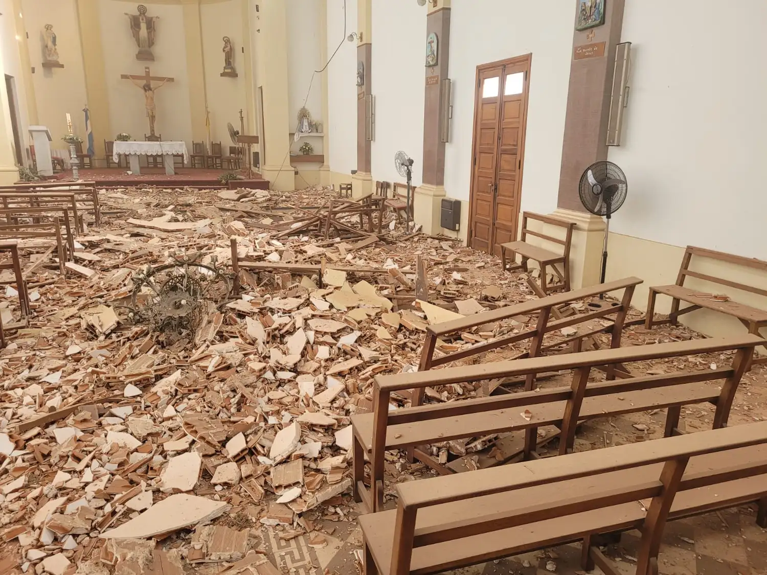 Iglesia de Vedia derrumbe - 3
