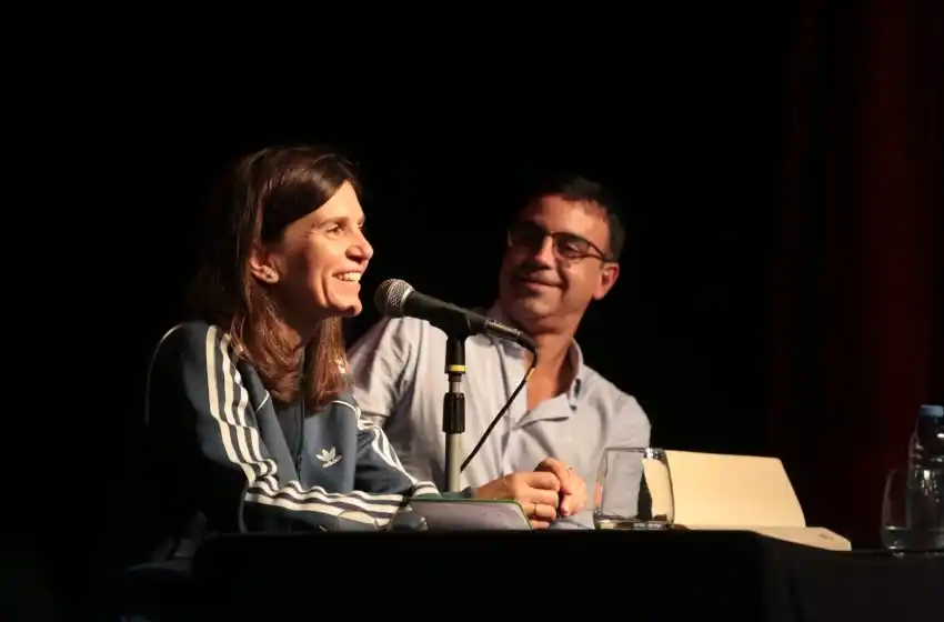 Fernanda Raverta mantuvo una charla con cooperativas sobre trabajo y producción