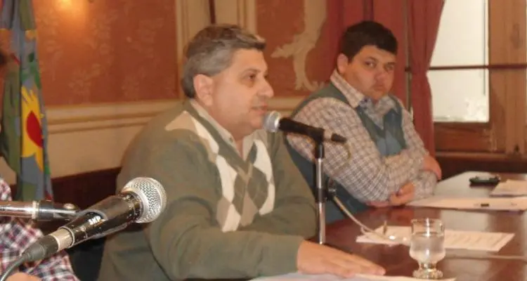 Correa no recibió respuesta a la carta documento a Monfasani