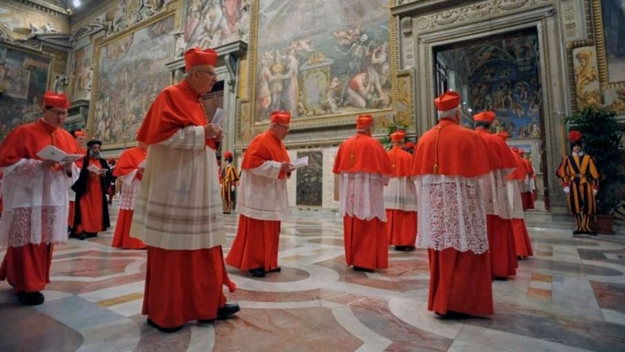Dos cardenales se dieron de baja del Cónclave para elegir al sucesor del Papa Francisco: los motivos