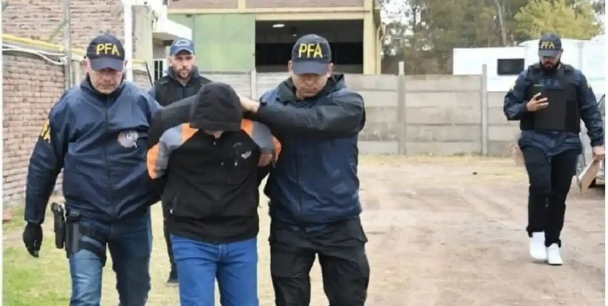 El subcomisaria Ñancucheo, el segundo policía detenido por un robo de cables en el que se electrocutaron y murieron cuatro personas.