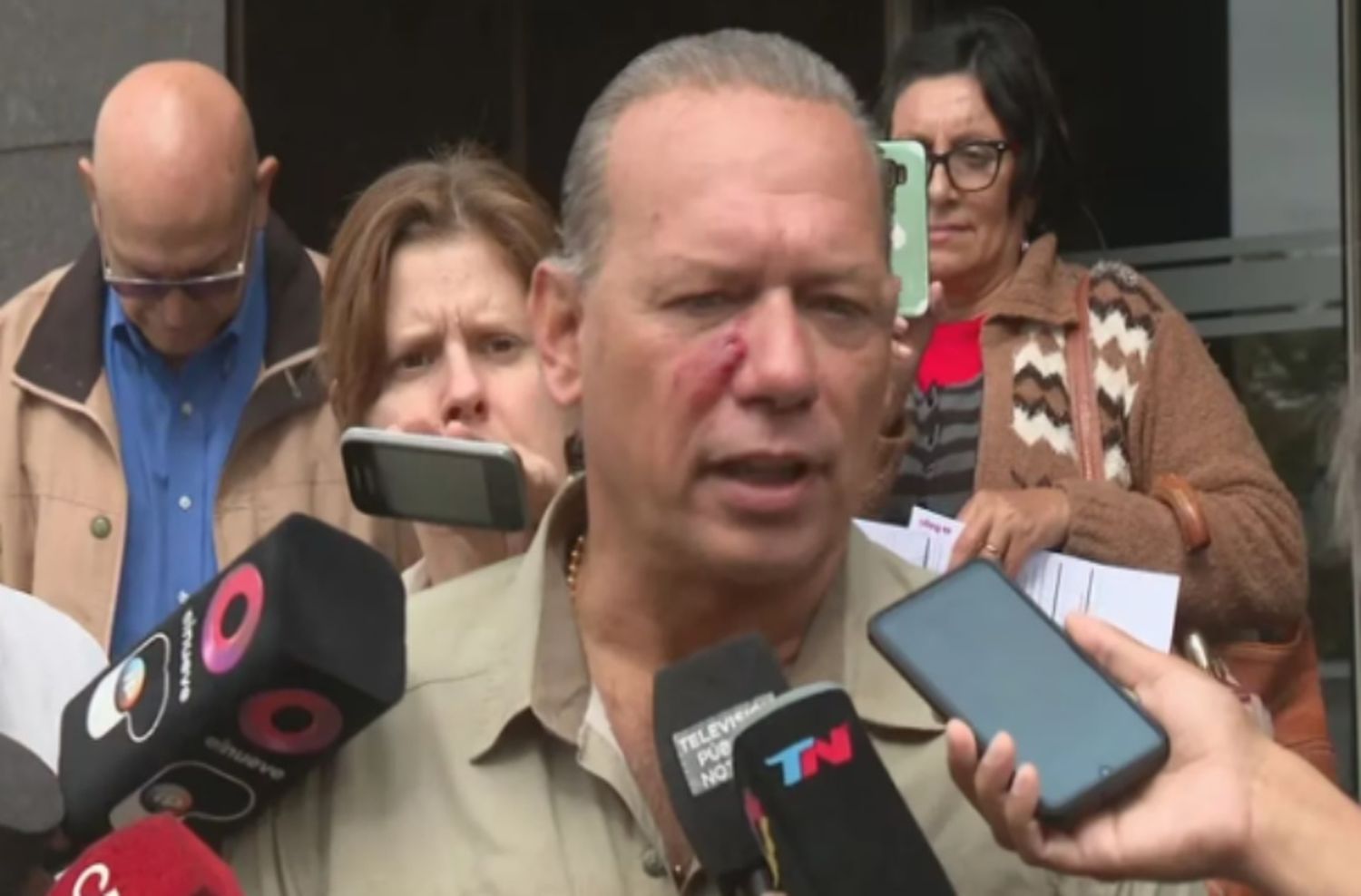 Tras el crimen del colectivero, Berni ratificó que no va a renunciar y dijo: “Un golpe más no me hace mella”