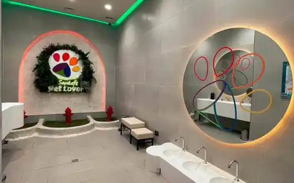 Abren un baño público EXCLUSIVO PARA MASCOTAS en centro comercial de Colombia (Video)