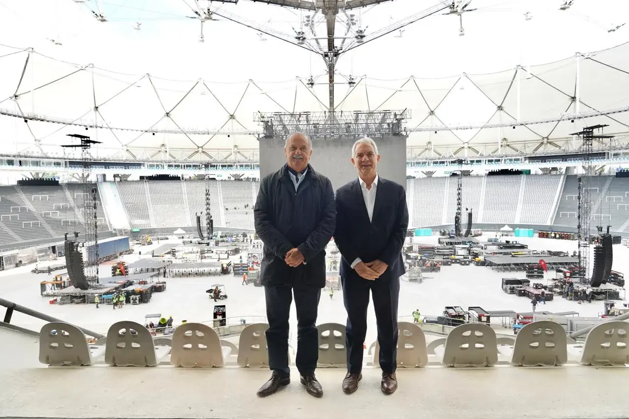 "Será sede del Mundial 2030": el anuncio bomba del director del Estadio Único de La Plata durante una recorrida con Alak
