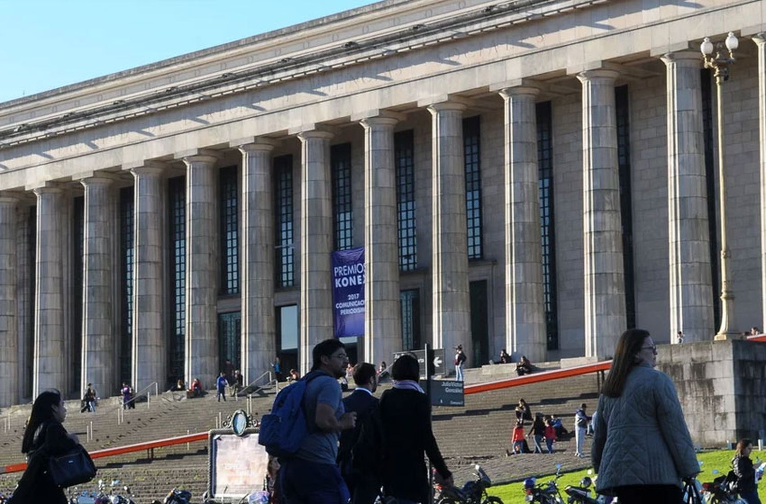 Buenos Aires: apuñalaron a un turista australiano para robarle el celular y está grave