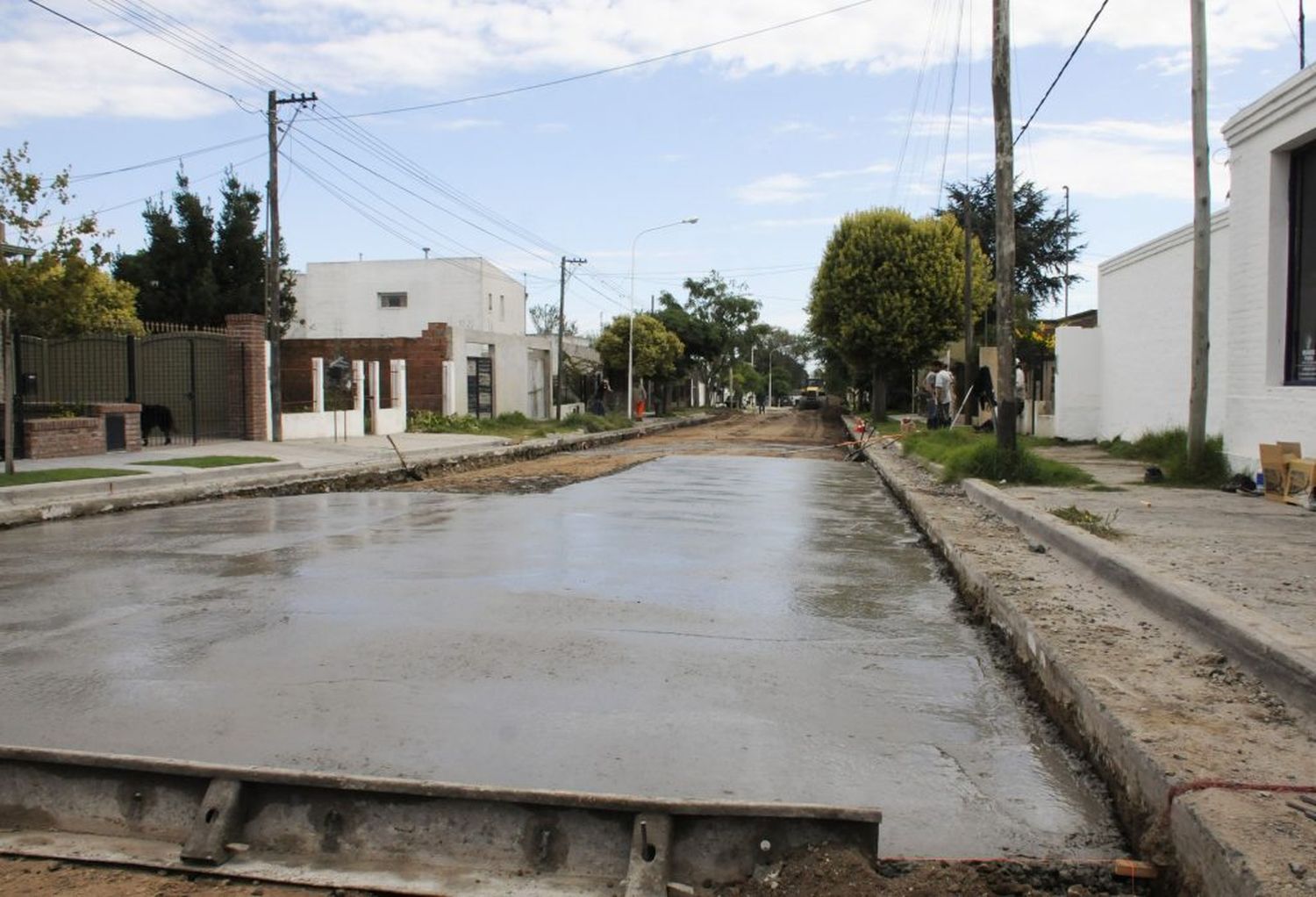 Comenzaron las obras de asfalto y repavimentación con recursos de la Provincia