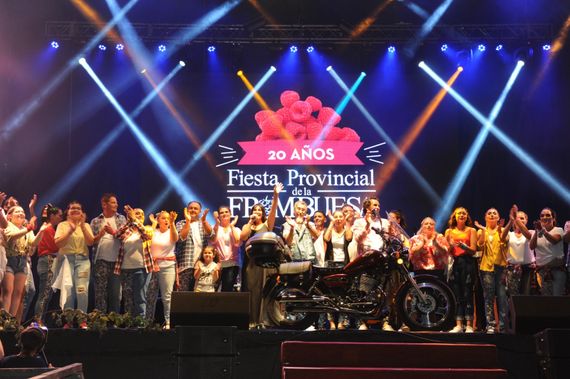 La agenda completa de la segunda noche de la Fiesta de la Frambuesa