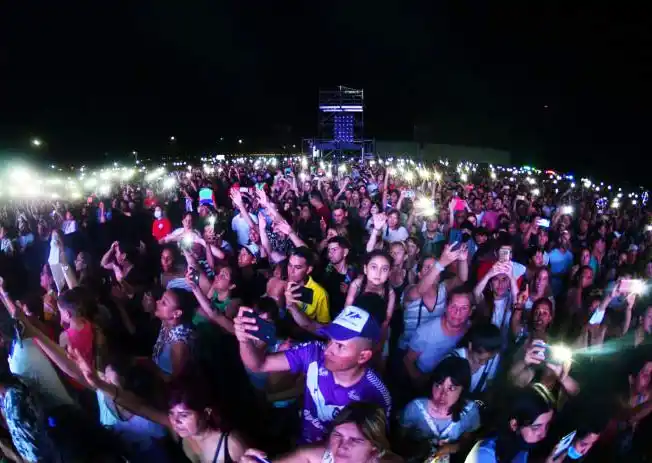 La Provincia ya exige las dos dosis para eventos masivos al aire libre