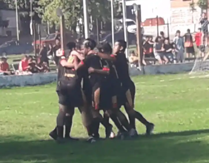 Los goles le dieron color a la segunda fecha del Torneo en la Liga Diamantina