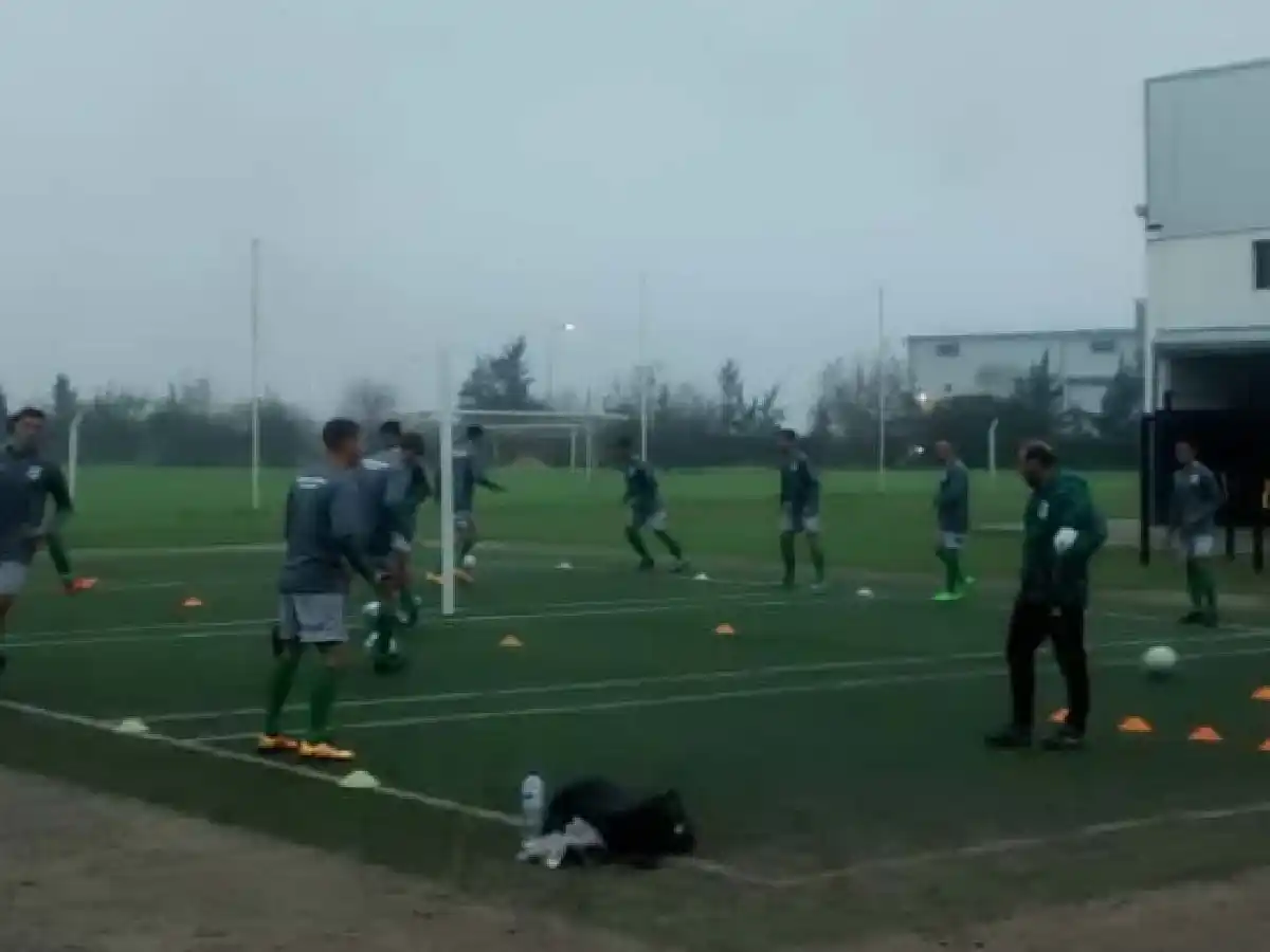 Los chicos de Sportivo se probaron con Talleres