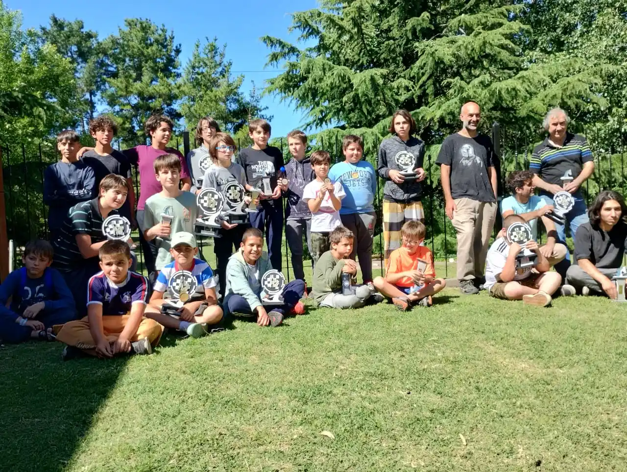 El ajedrez se mudó a Granja Los Pibes.