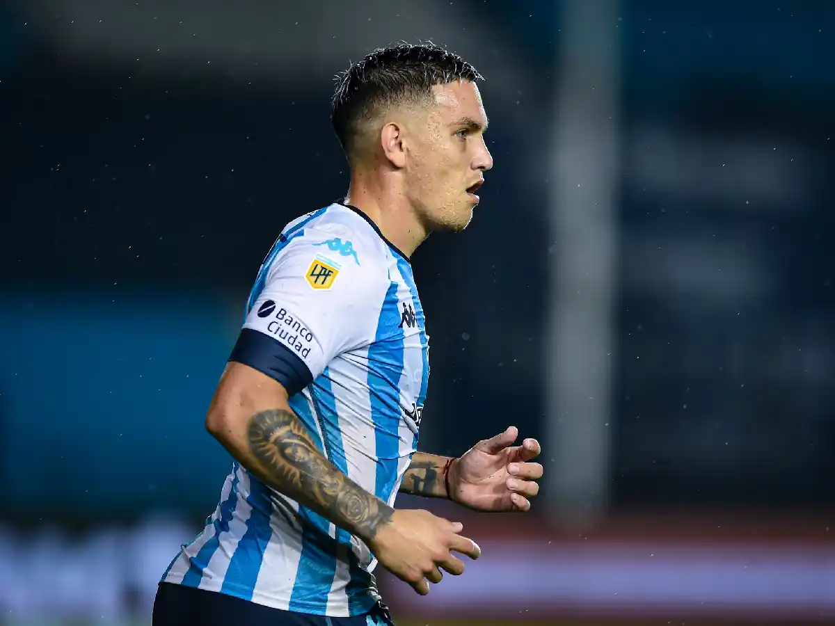 "Voy a seguir en Racing", afirmó Copetti