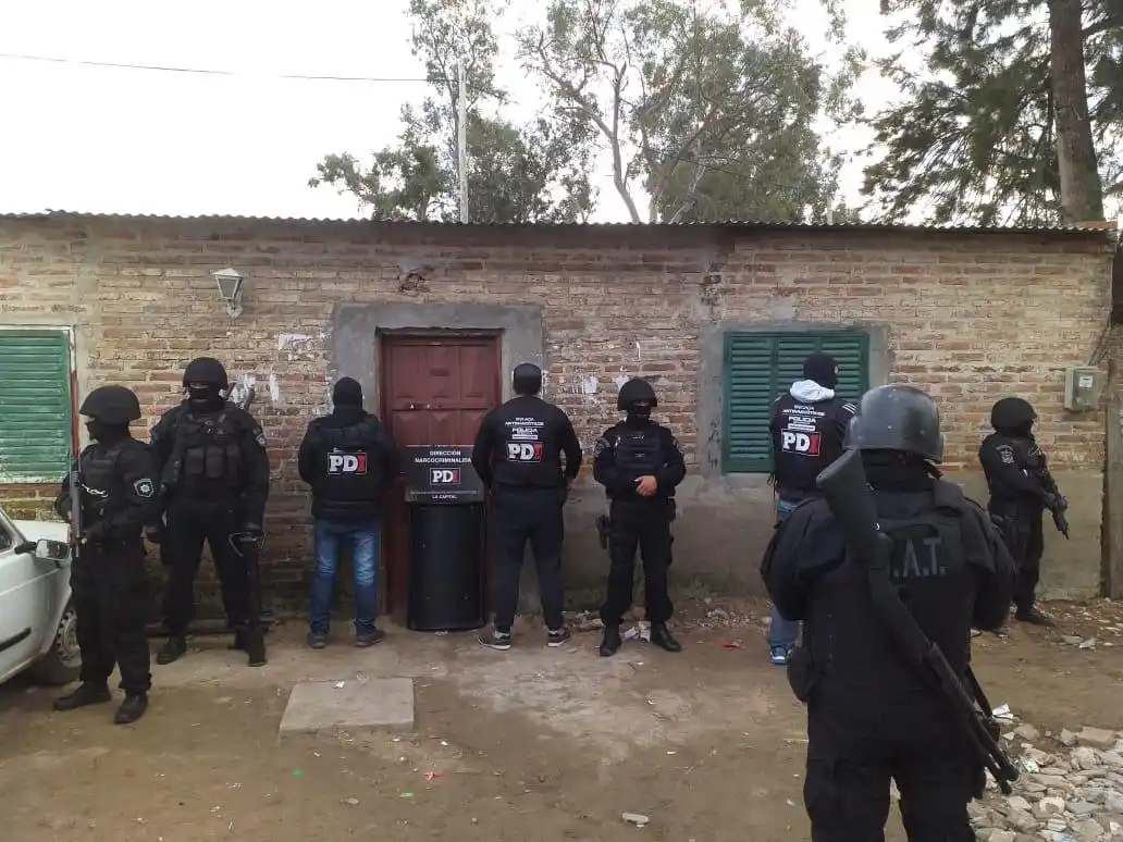 Se detuvo a una mujer en barrio San Lorenzo