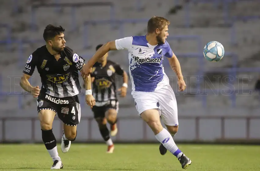 Alvarado quiere jugar la Copa Argentina