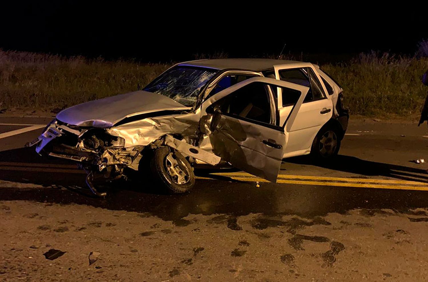 Fuerte choque en la Ruta 11: un joven de 21 años fue hospitalizado