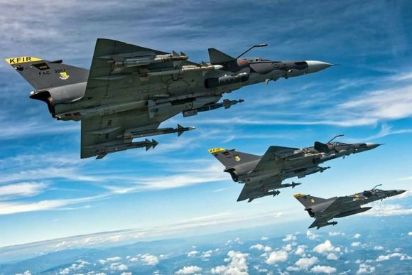 Colombian Air Force’s Kfir Fighters Replacement Complicated by President Petro’s Stance on Israel/Gaza Conflict