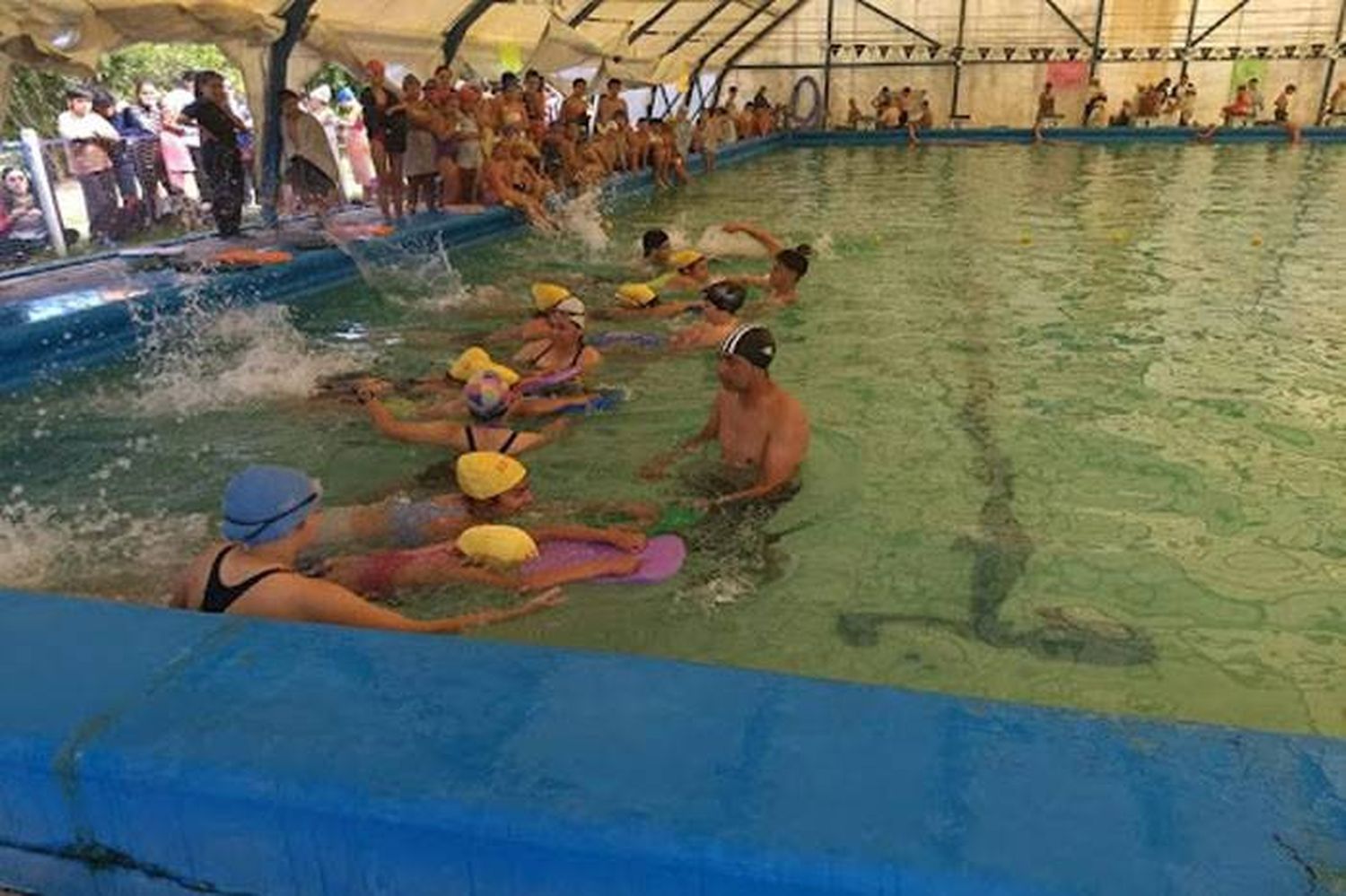 Comenzó �SEntrerrianada⬝,  el programa de natación en  las currículas escolares