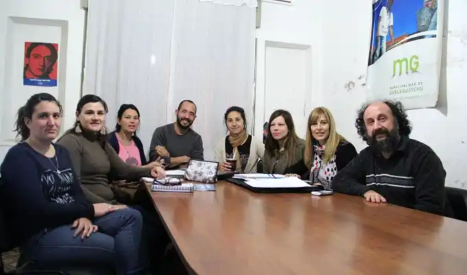 Educadores conformaron un grupo que enseña sobre cooperativismo