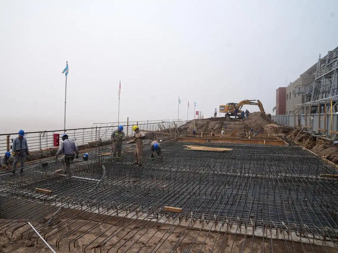 Avanzan las obras para la reconstrucción de los muelles de La Fluvial