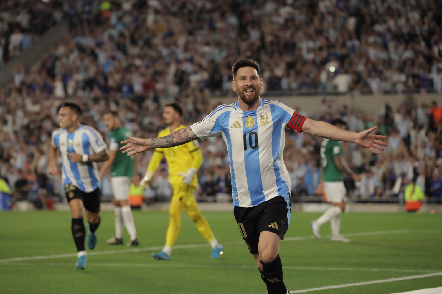 Messi, en su máximo esplendor, convirtió tres goles ante Bolivia.