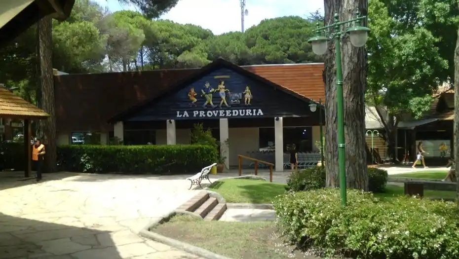 Millonario robo a supermercado de Cariló, propiedad de la familia del secretario de Seguridad de Pinamar