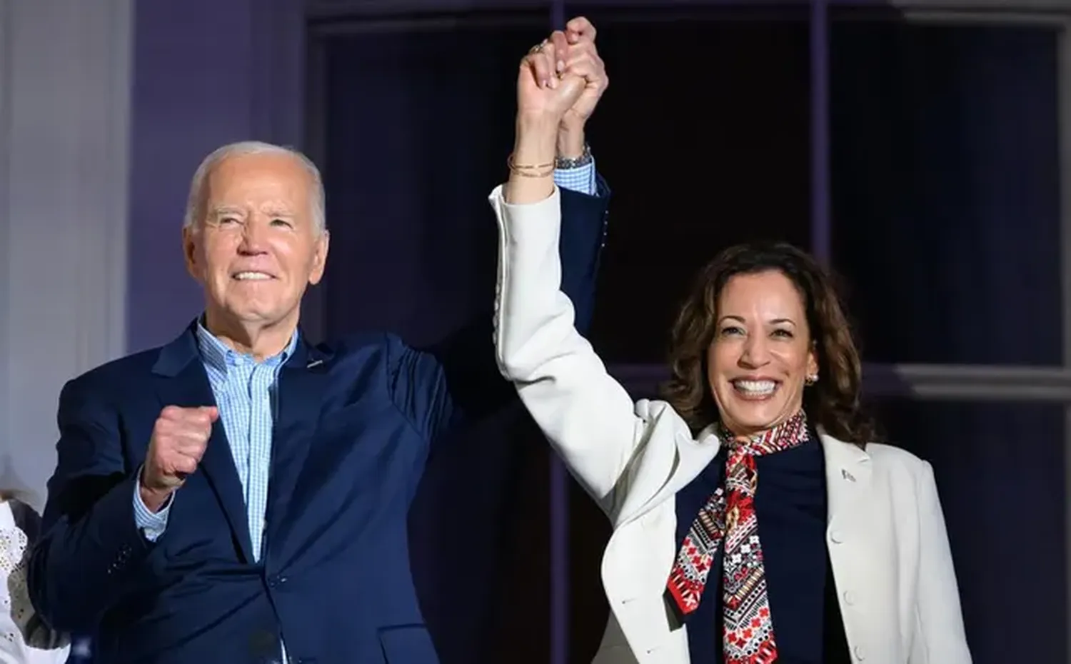 Quién es Kamala Harris, la favorita para reemplazar a Biden en la carrera presidencial