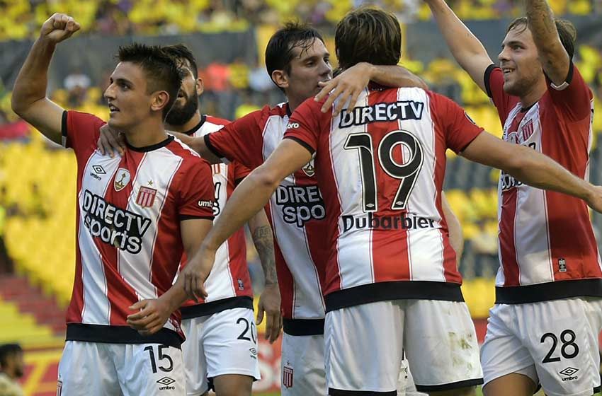 Estudiantes lo resolvió con contundencia