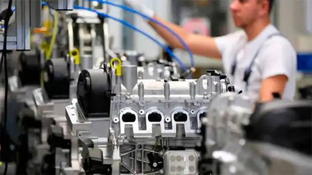 La industria cayó 3,9 por ciento en noviembre