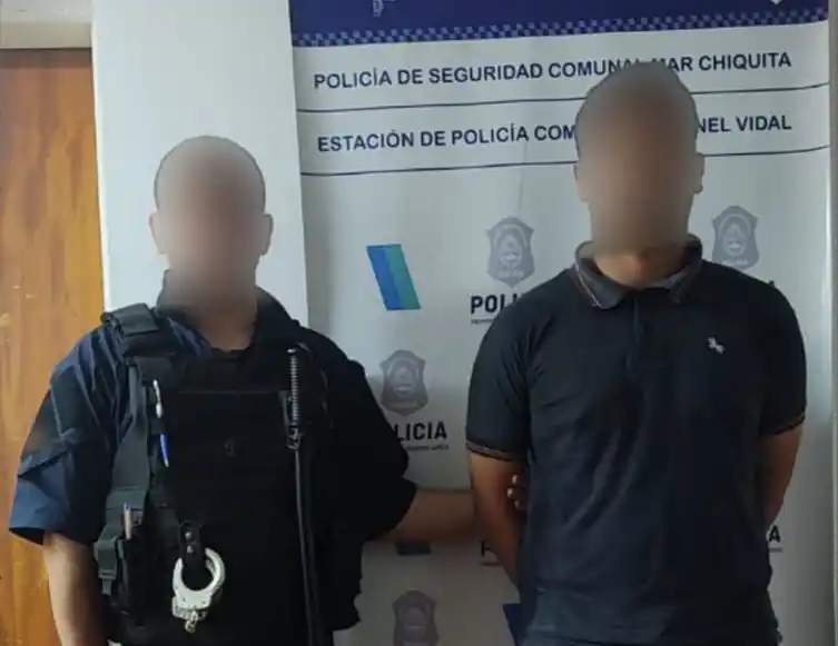 El hombre fue detenido cuando se dirigía a la Comisaría de la Mujer.
