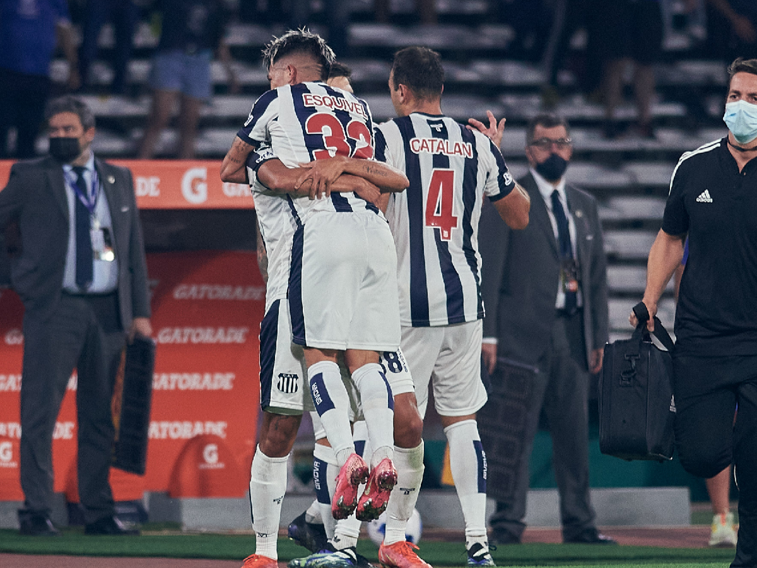 Talleres se hizo fuerte en Córdoba