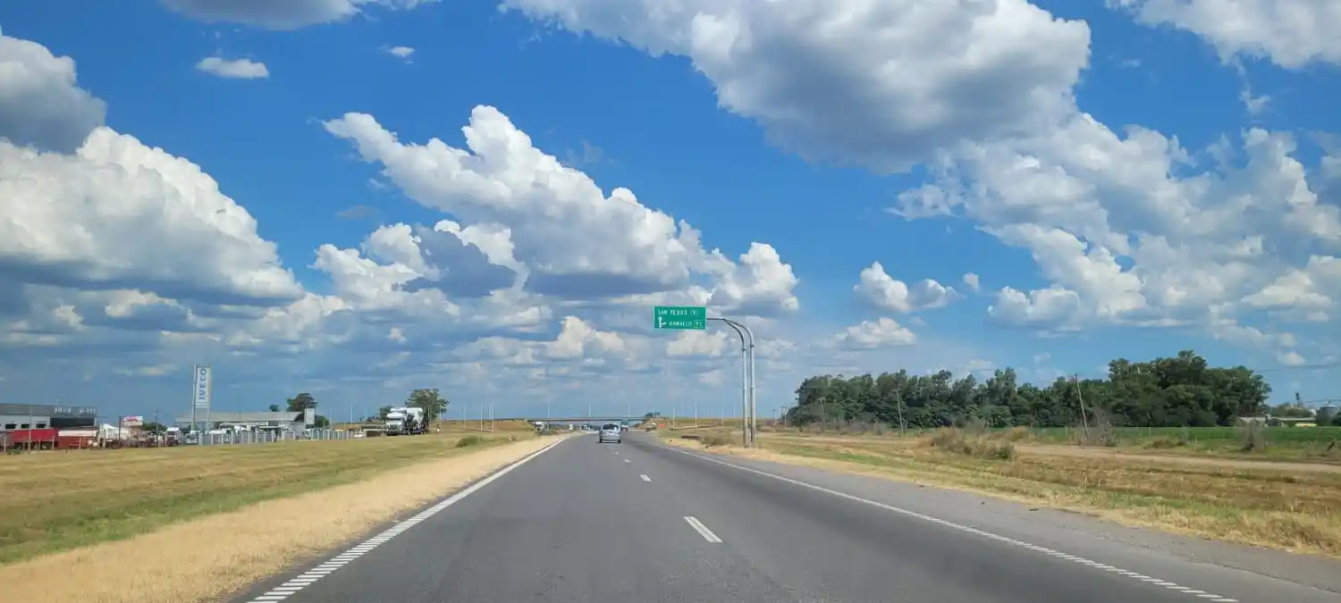 La ruta será concesionada entre Campana y Rosario en dos tramos. No habrá nuevos peajes ni arreglos en las colectoras,