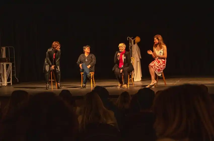 Este martes se despide “ADN”, para concientizar sobre la Lucha Contra el Cáncer de Mama