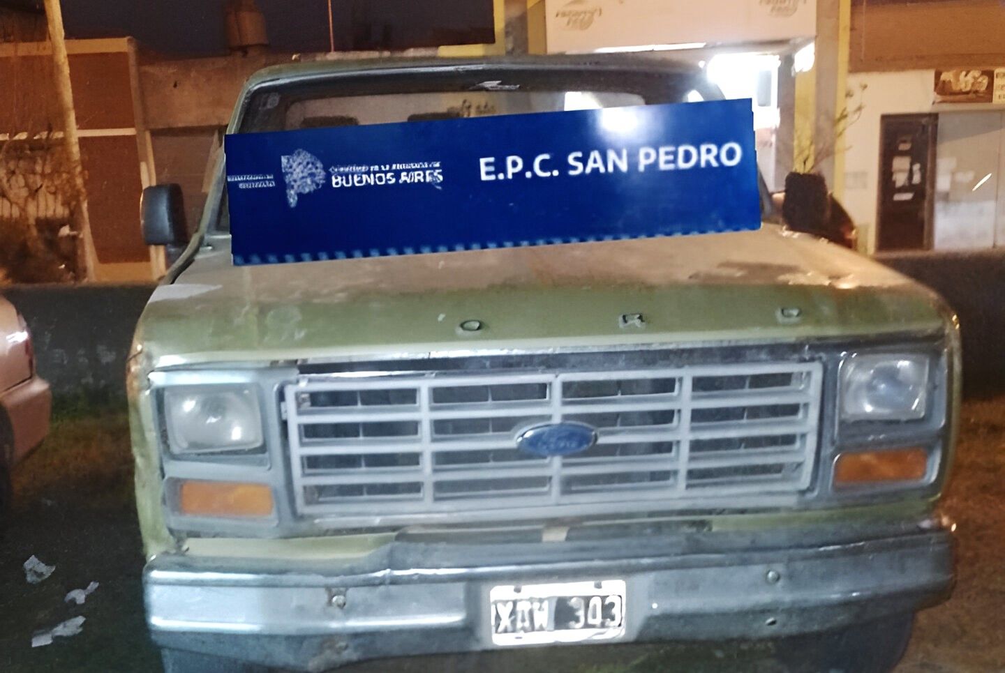 La camioneta en la que circulaba el aprehendido.