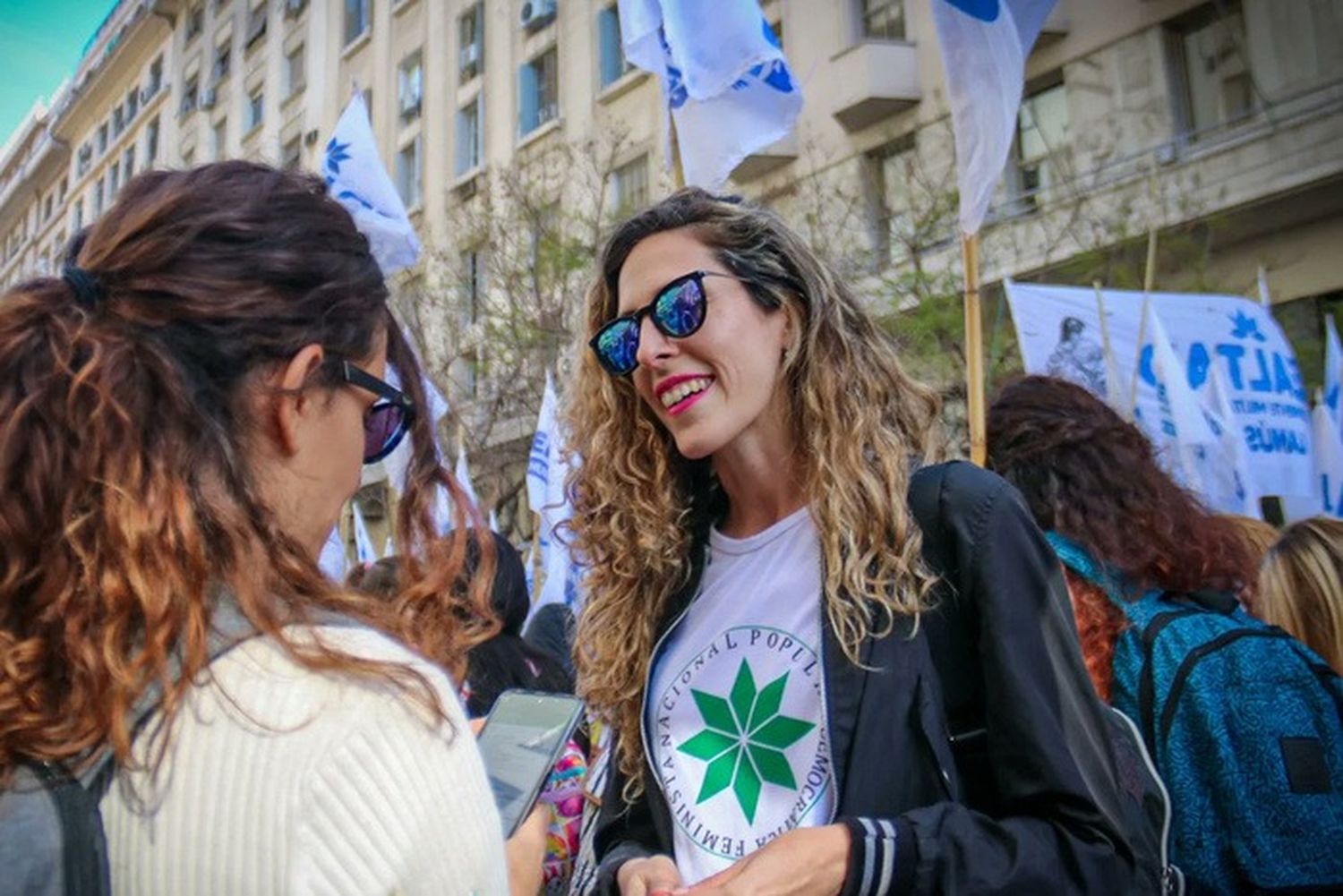 Funcionaria presa por tirarle excremento a la casa de Espert: "No está previsto como delito, es una decisión política”