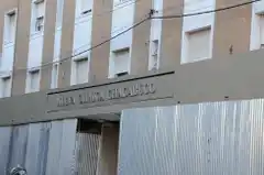 Sin confirmarse el cuadro, permanece estable en terapia el hombre derivado a Tandil 