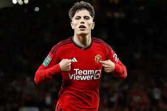 Garnacho marcó en el triunfo del Manchester United y lo festejó como Cristiano Ronaldo