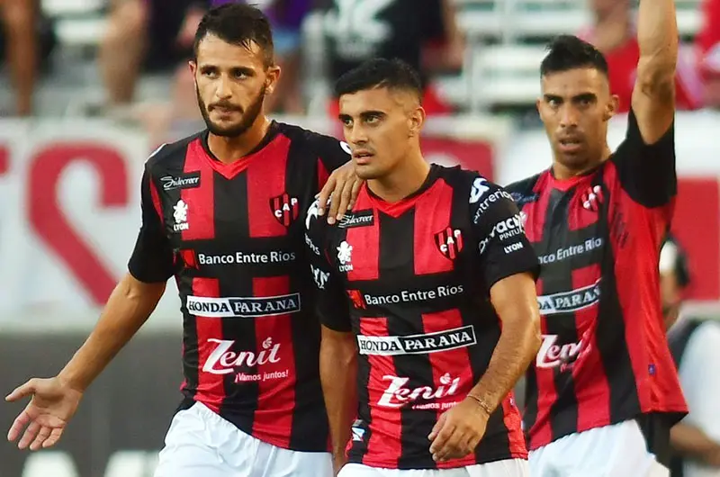 Patronato se aprovechó de un River en picada