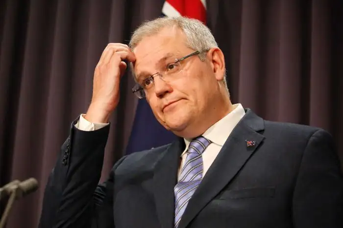 El primer ministro de Australia se disculpó por irse de vacaciones con el país en llamas