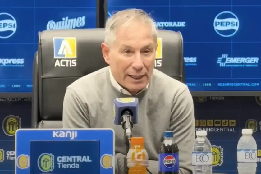 Holan, tras renovar un año más en Central: "Ahora empieza una nueva etapa, viene un torneo completamente diferente"