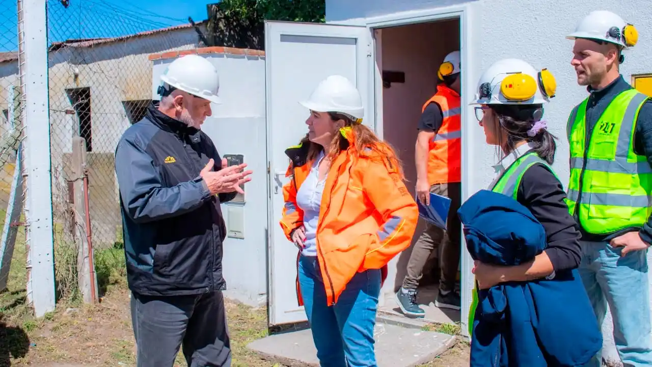 Jimena López recorrió obras en muelles de Puerto Quequén