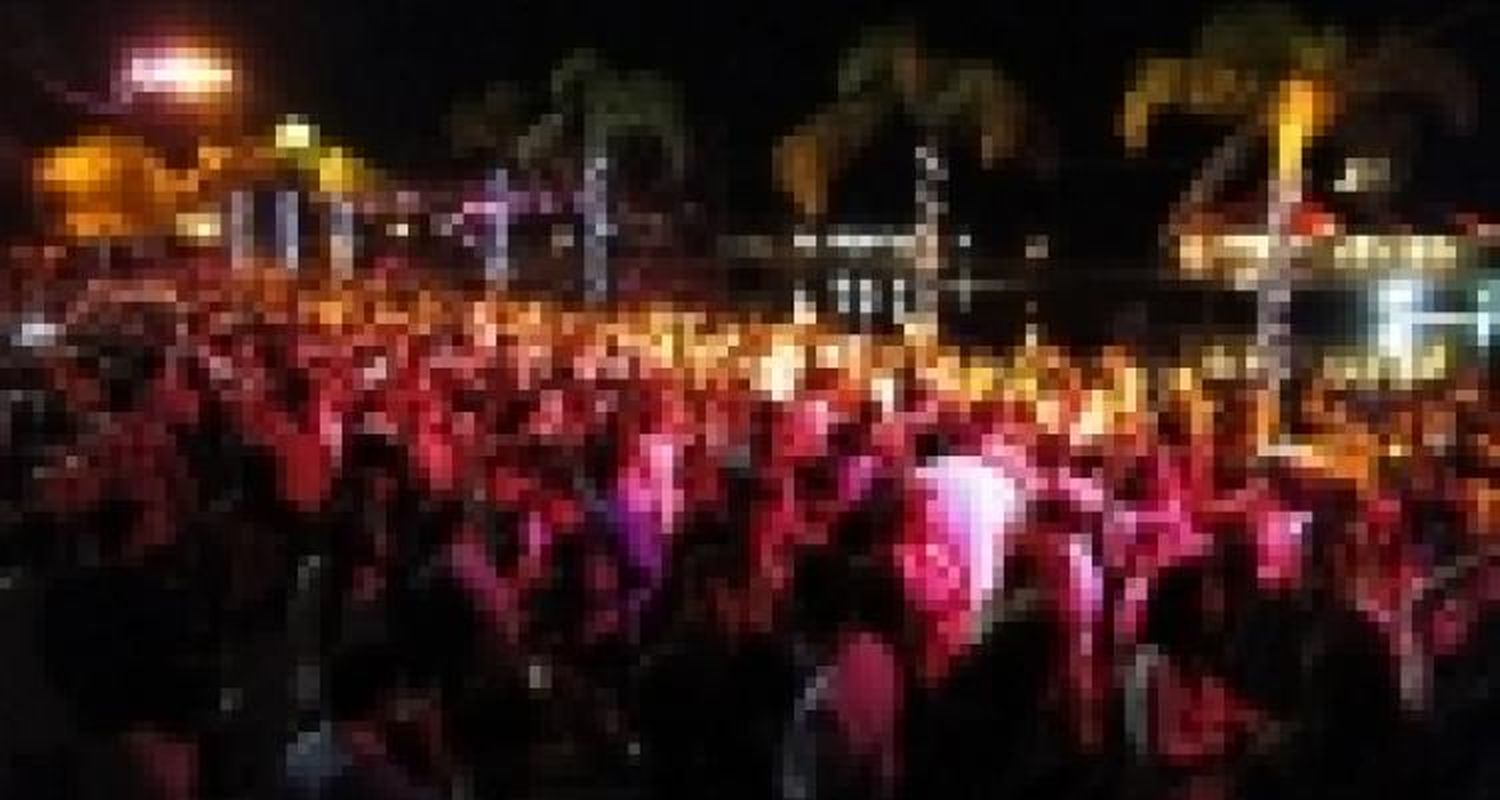 Más de 6000 personas en el baile del Náutico